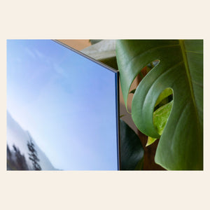 This photograph shows Lars Gesing's acrylic facemounting process that creates the Window Effect.